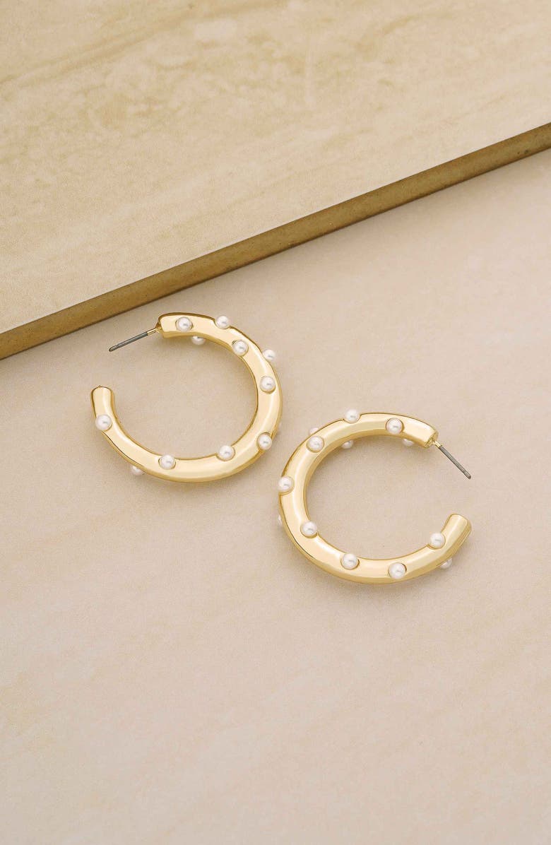 Ettika Imitation Pearl Hoop Earrings, Alternate, color, Gold