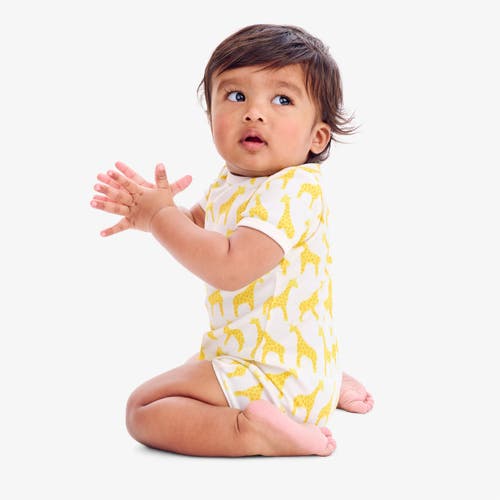 Primary Organic Animal Friends Babysuit Shortie In Banana Baby Giraffes