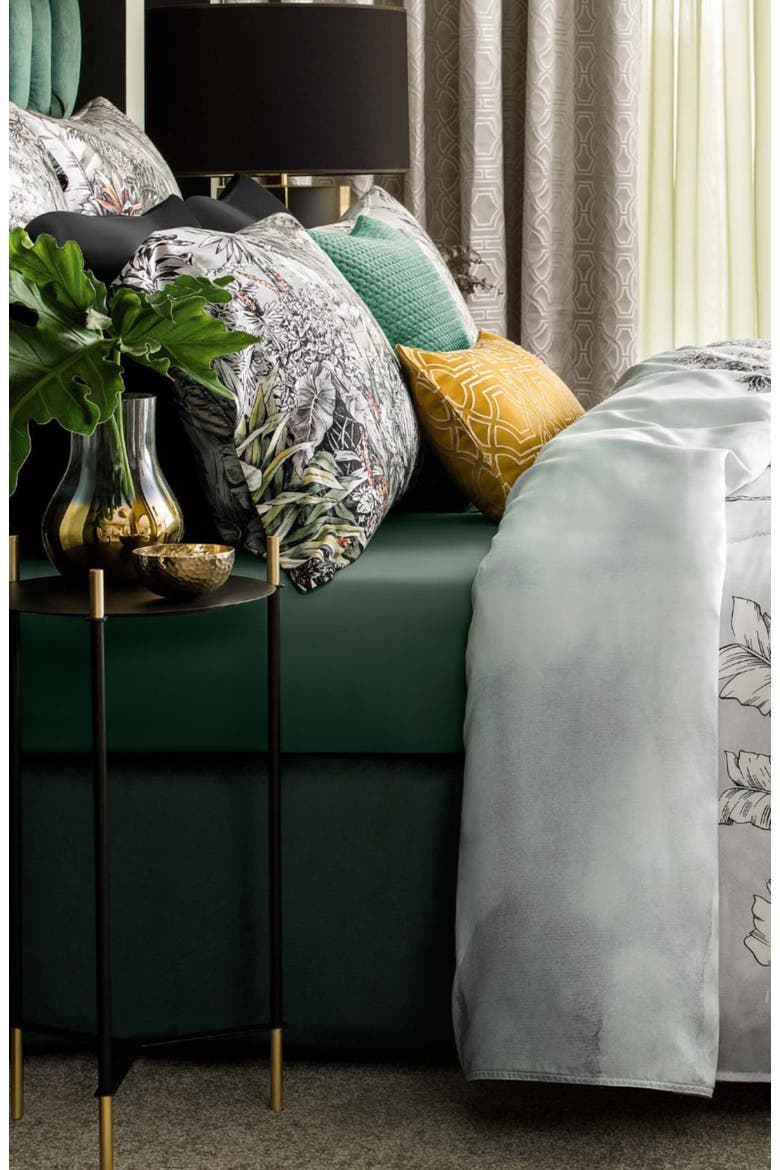 Ilbama Duvet cover, Alternate, color, Green