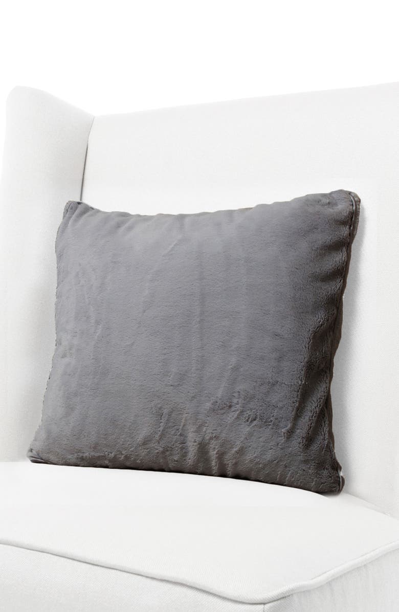 Giraffe at Home 'Luxe' Throw Pillow, Alternate, color,