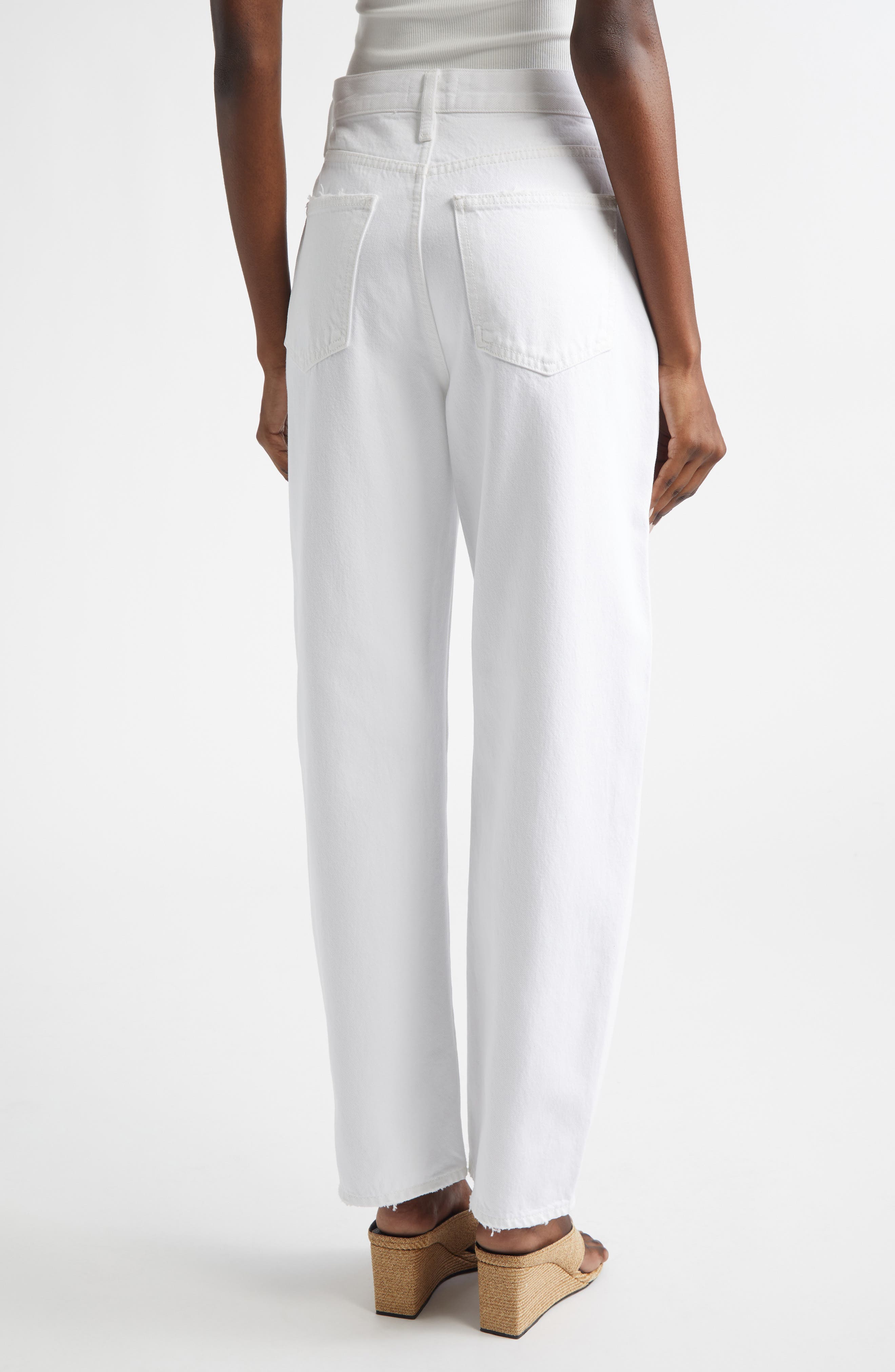 Low Round Jeans - image 2