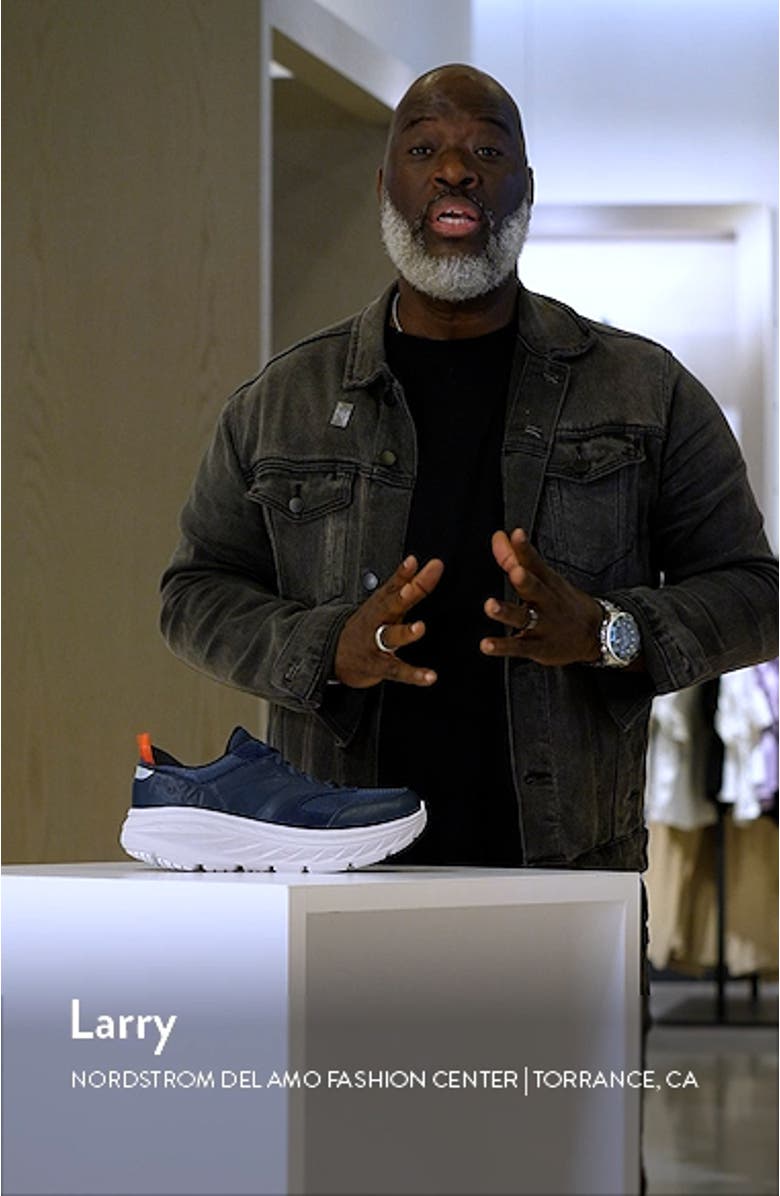 Bondi L Sneaker, sales video thumbnail