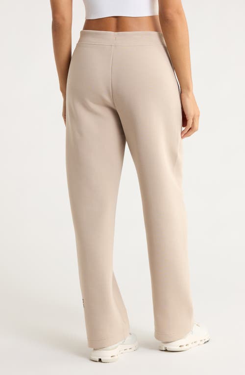 On Focus Tech Sweatpants In Brown