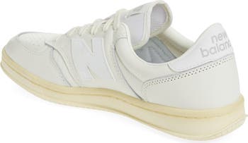 T500 Tennis Sneaker