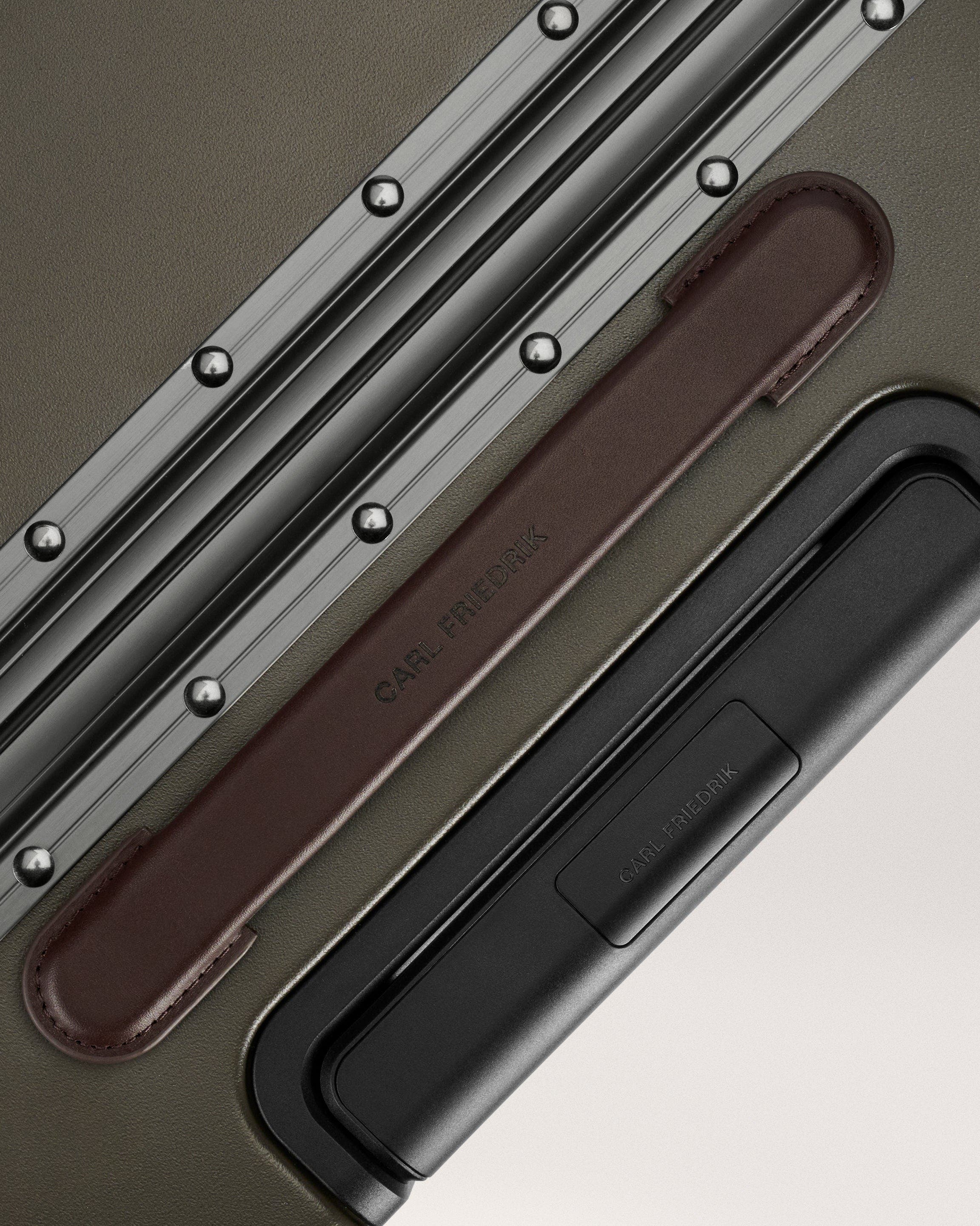 CF102 The Carry-on X Suitcase, Alternate, color, Dark Olive / Chocolate