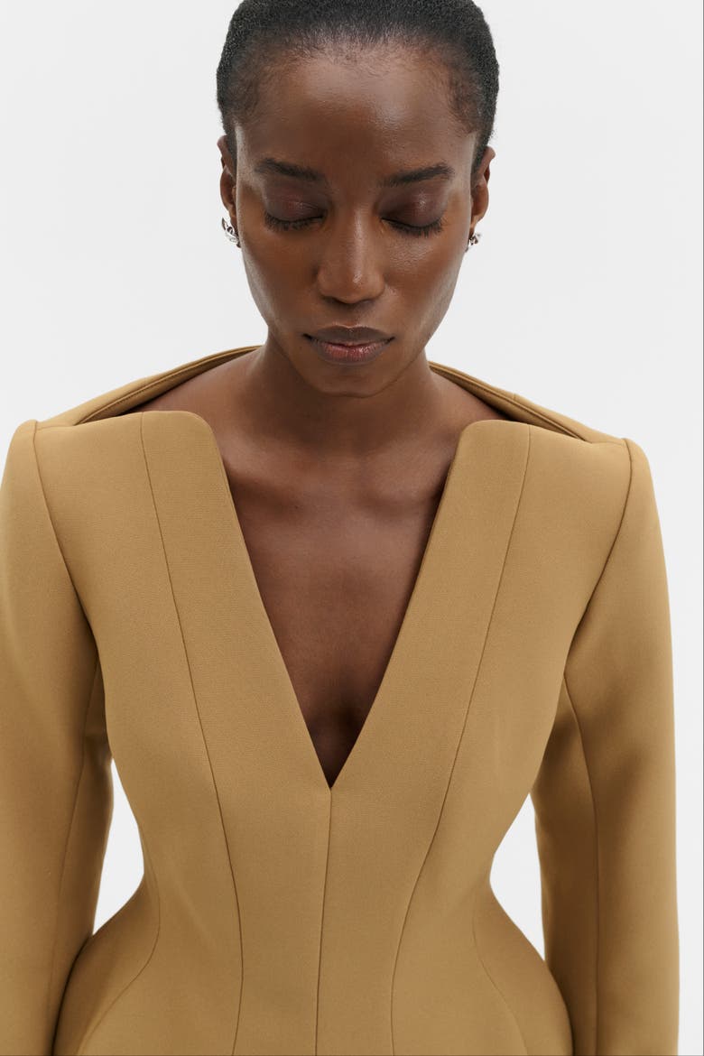 Ninni Cut-Out Shoulder Hourglass Top, Alternate, color, Camel