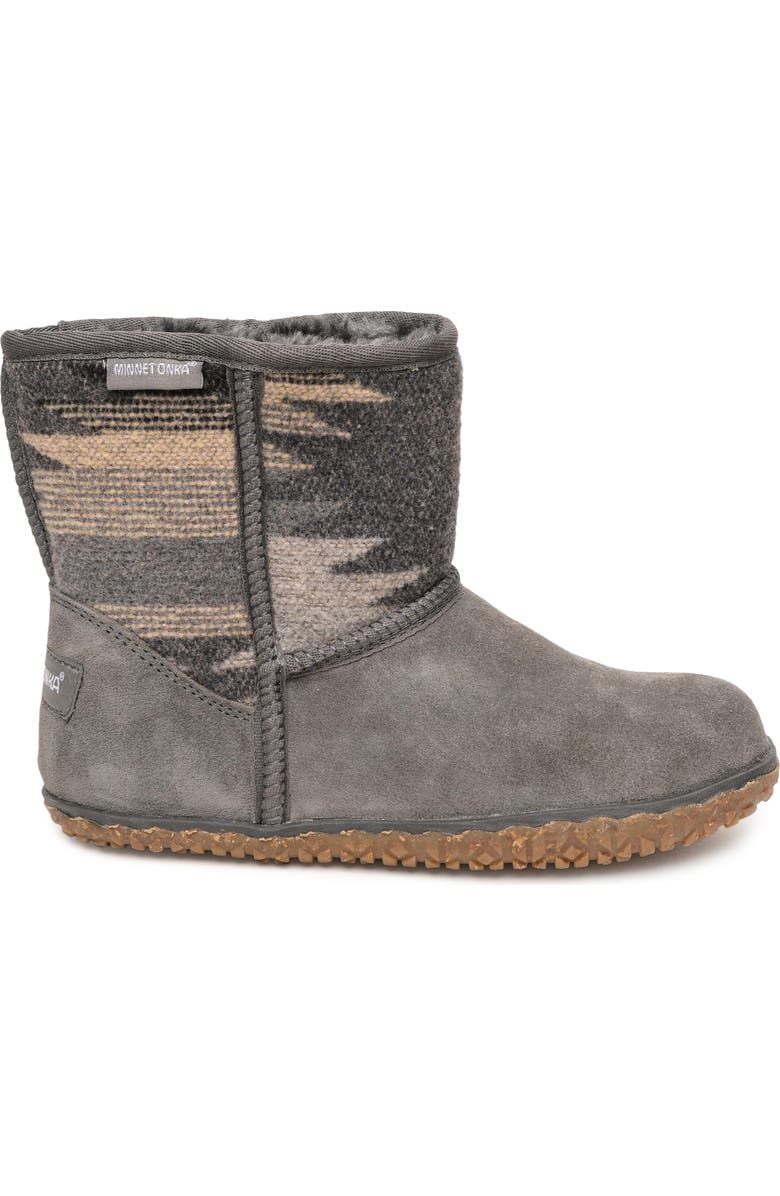Minnetonka Tali Faux Fur Lined Boot, Alternate, color, Grey Multi