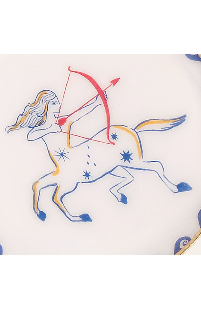 Zsa Zsa Zsu Agra Mythos Archer Patterned Round Metal Decorative Tray Set Of 4, Alternate, color, White