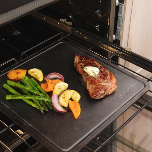Old Stone Pizza Steel W/ Moat, 14x14-inch, 1/4" In Black