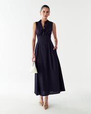 WILLA Bexley Maxi Dress
