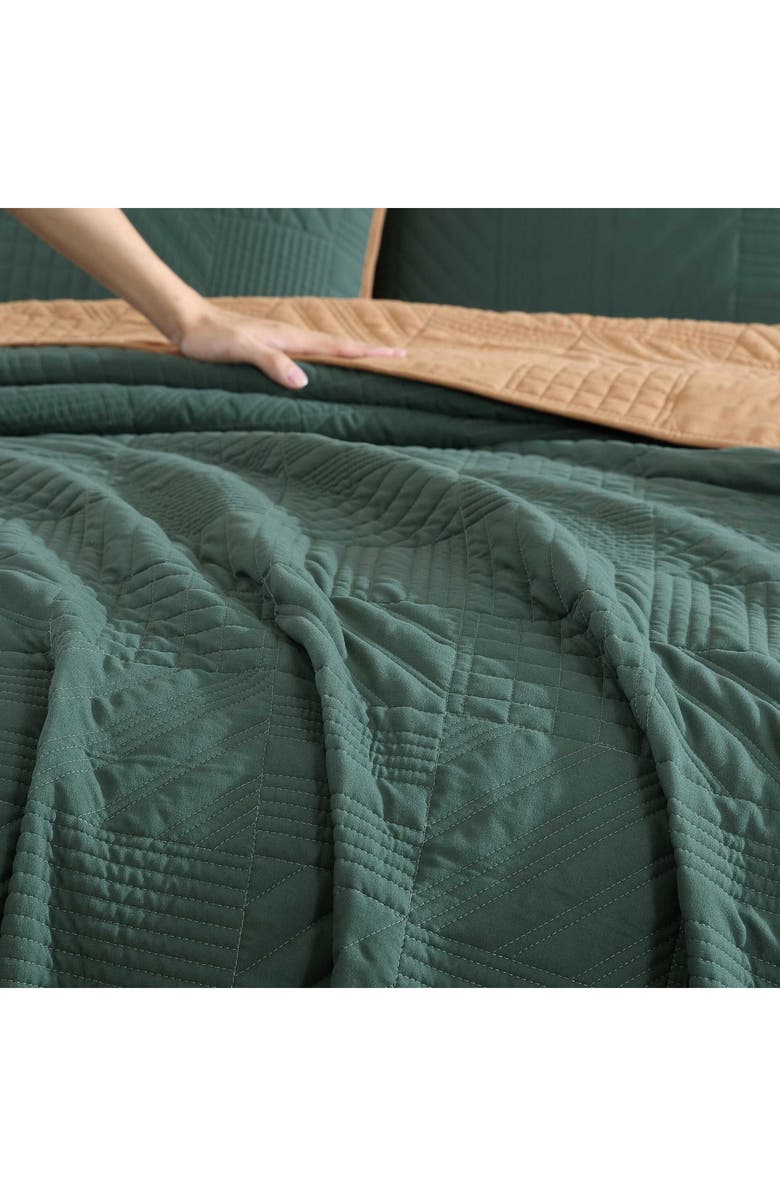 Eddie Bauer Solid Washed Microfiber Quilt Set, Alternate, color, Evergreen/ Brown
