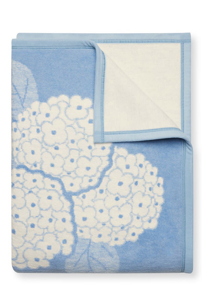 Hydrangeas Bluebell Throw Blanket, Main, color, BLUE