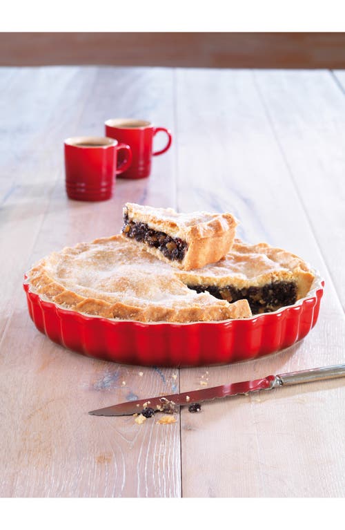 Le Creuset Stoneware Tart Dish In Cerise
