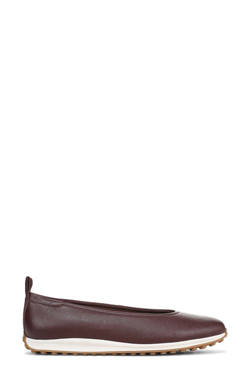 Naturalizer Carla Sport Flat In Red