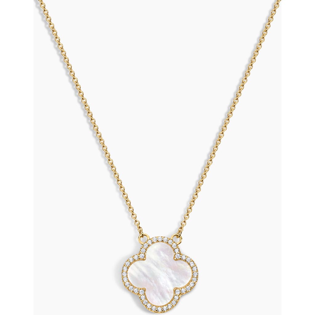 Electric Picks Icon White Clover Necklace In Gold