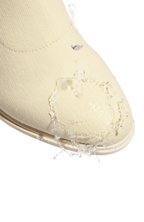Vivaia Almond-toe Running Heel Boots In White
