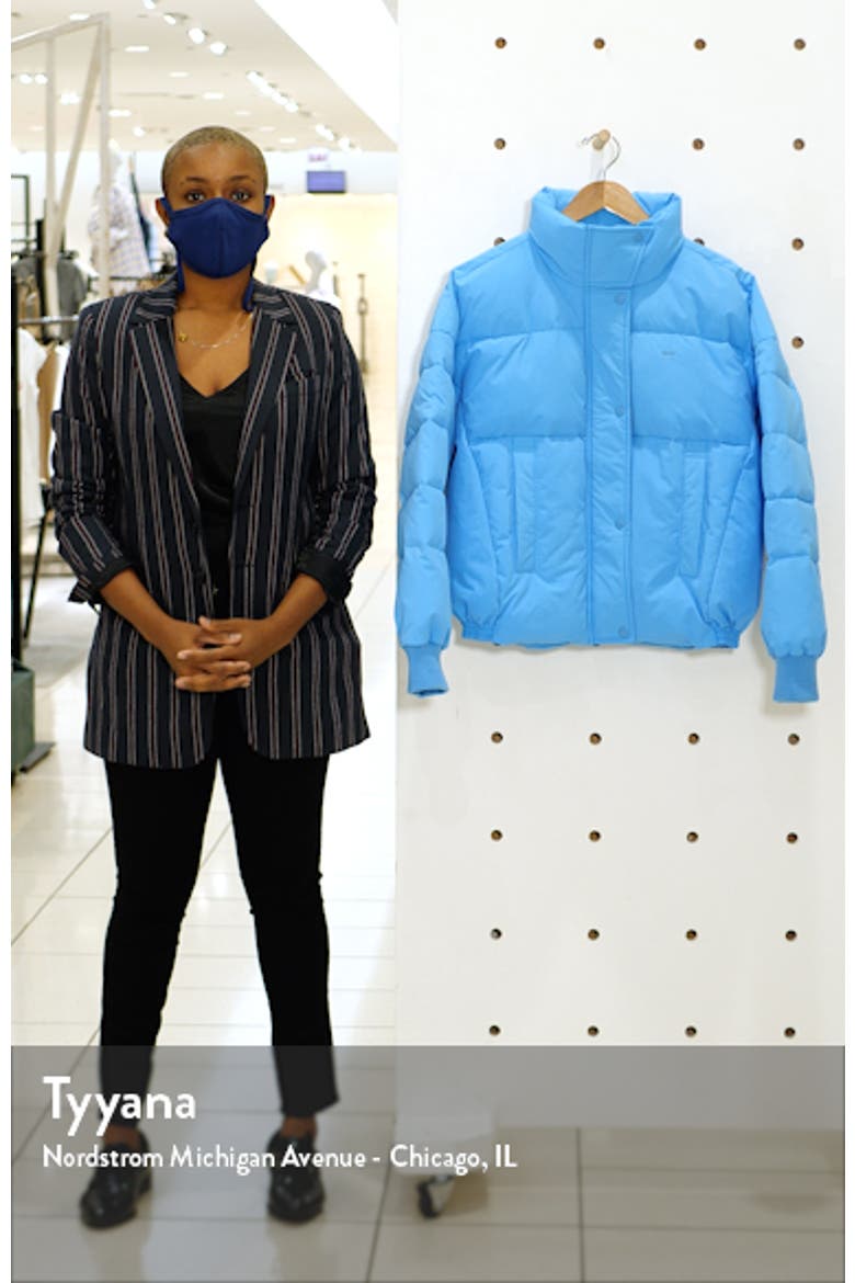 Levi's® Women's Puffer Jacket video