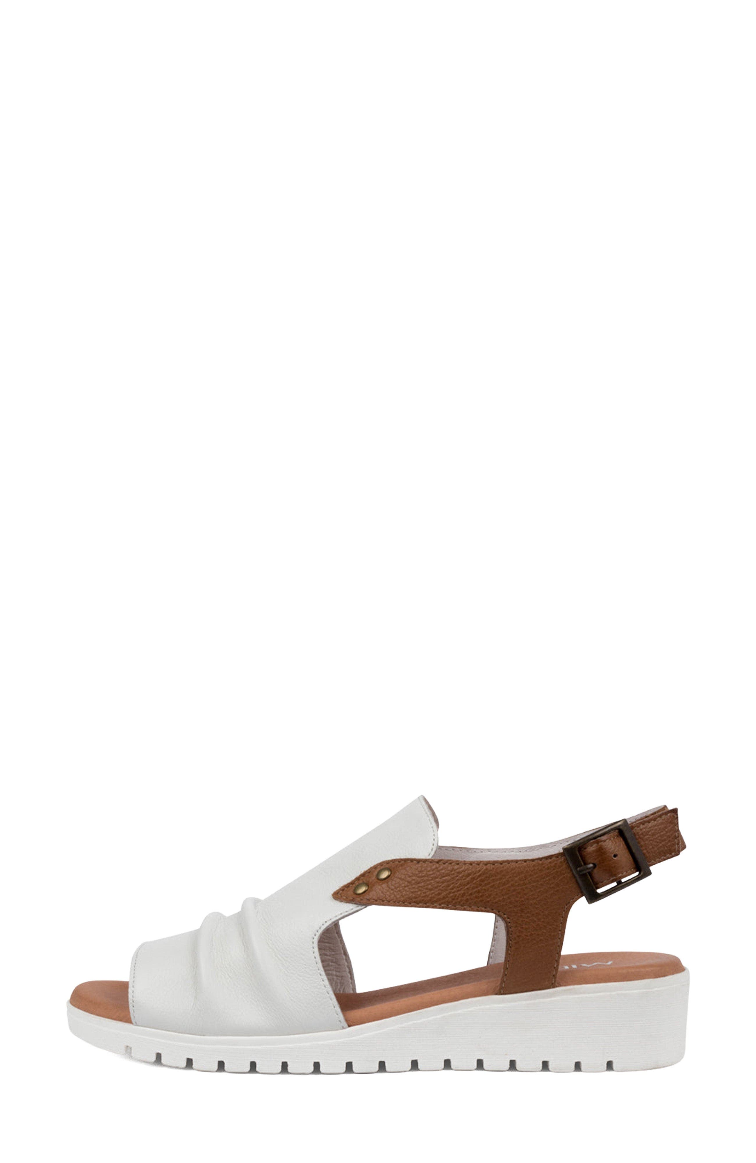 DJANGO AND JULIETTE Madis Low Wedge Sandal, Alternate, color, White/ Dark Tan Leather