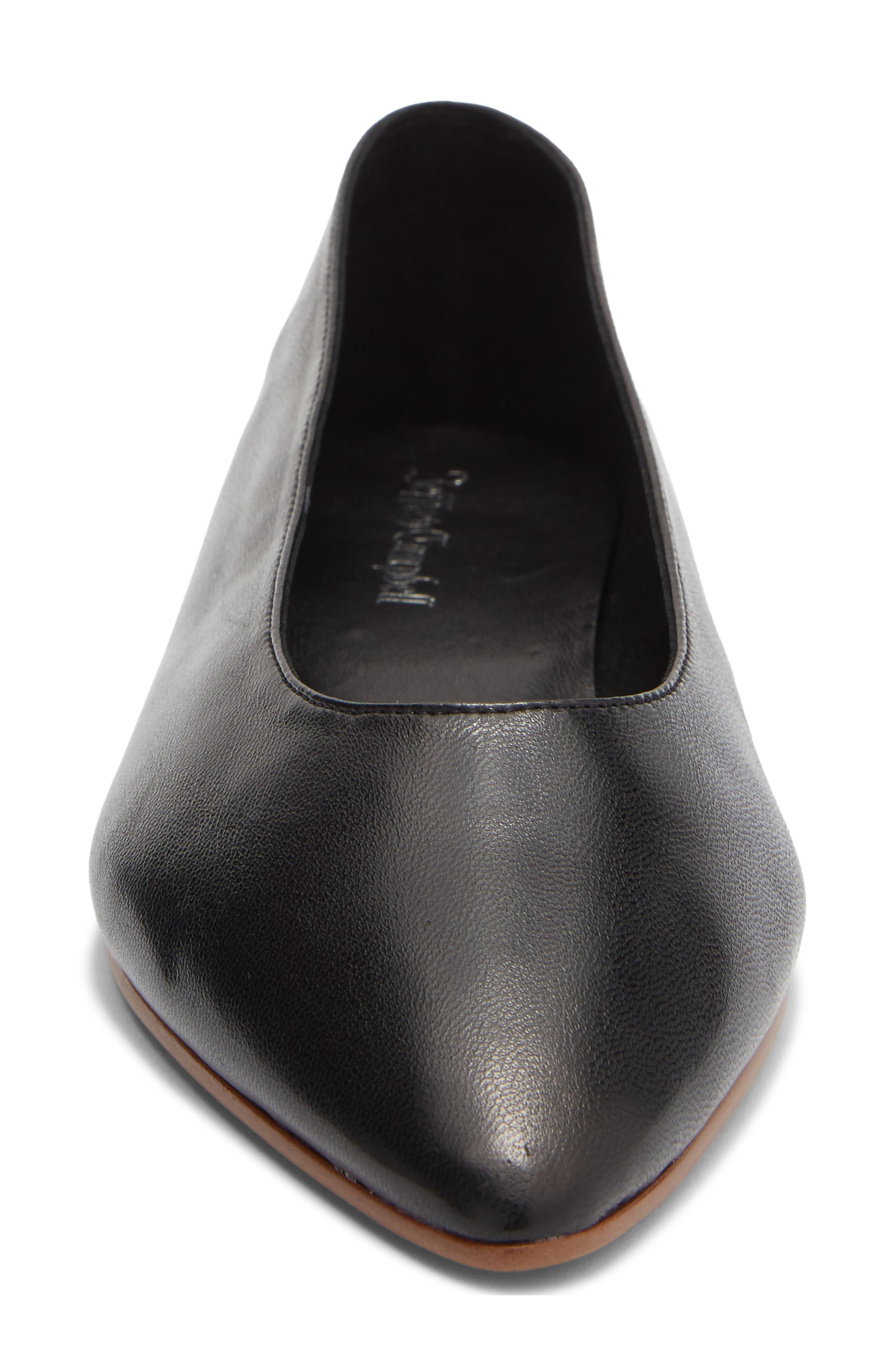 Vespa Pointed Toe Flat, Alternate, color, BLACK TAN STACK