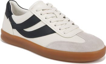 Oasis Sneaker