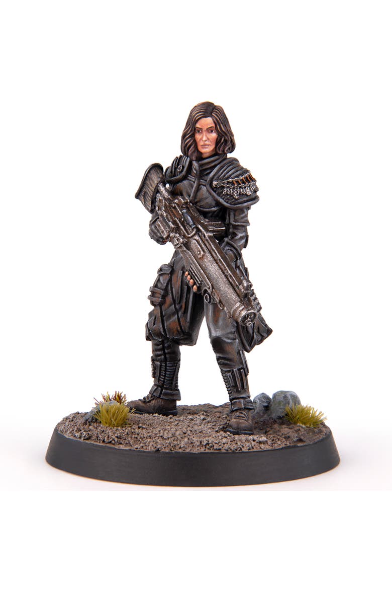 3 Resin Figures & Bases, Alternate, color, Multicolored