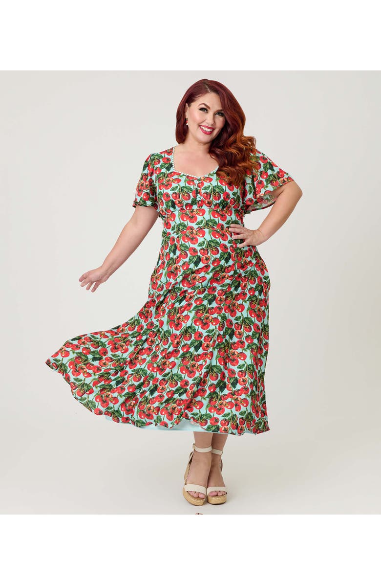 Unique Vintage Plus Size Short Puff Sleeve Sweetheart Neck Godet Midi Dress, Main, color, Blue W/ Tomato Print