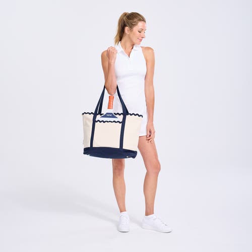 Ame & Lulu Court To Coast Tote In Neutral