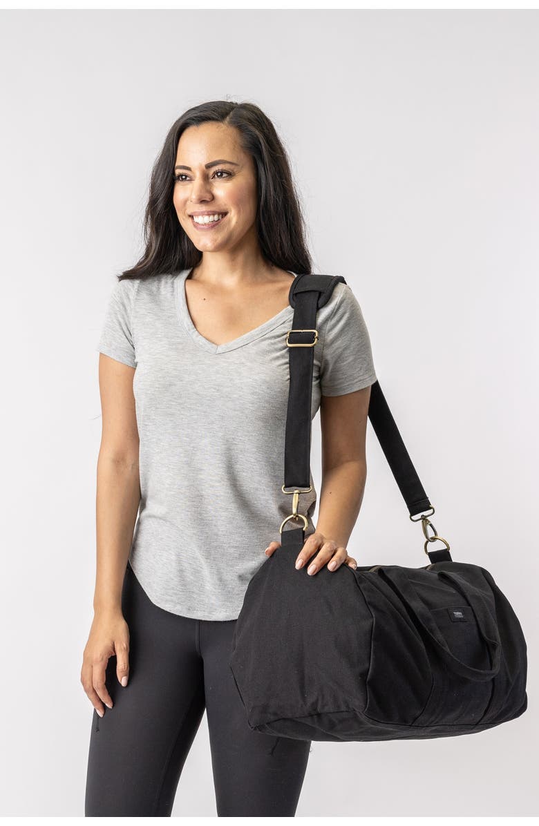 Terra Thread Organic Cotton Gym Bag, Alternate, color, Ivory Black