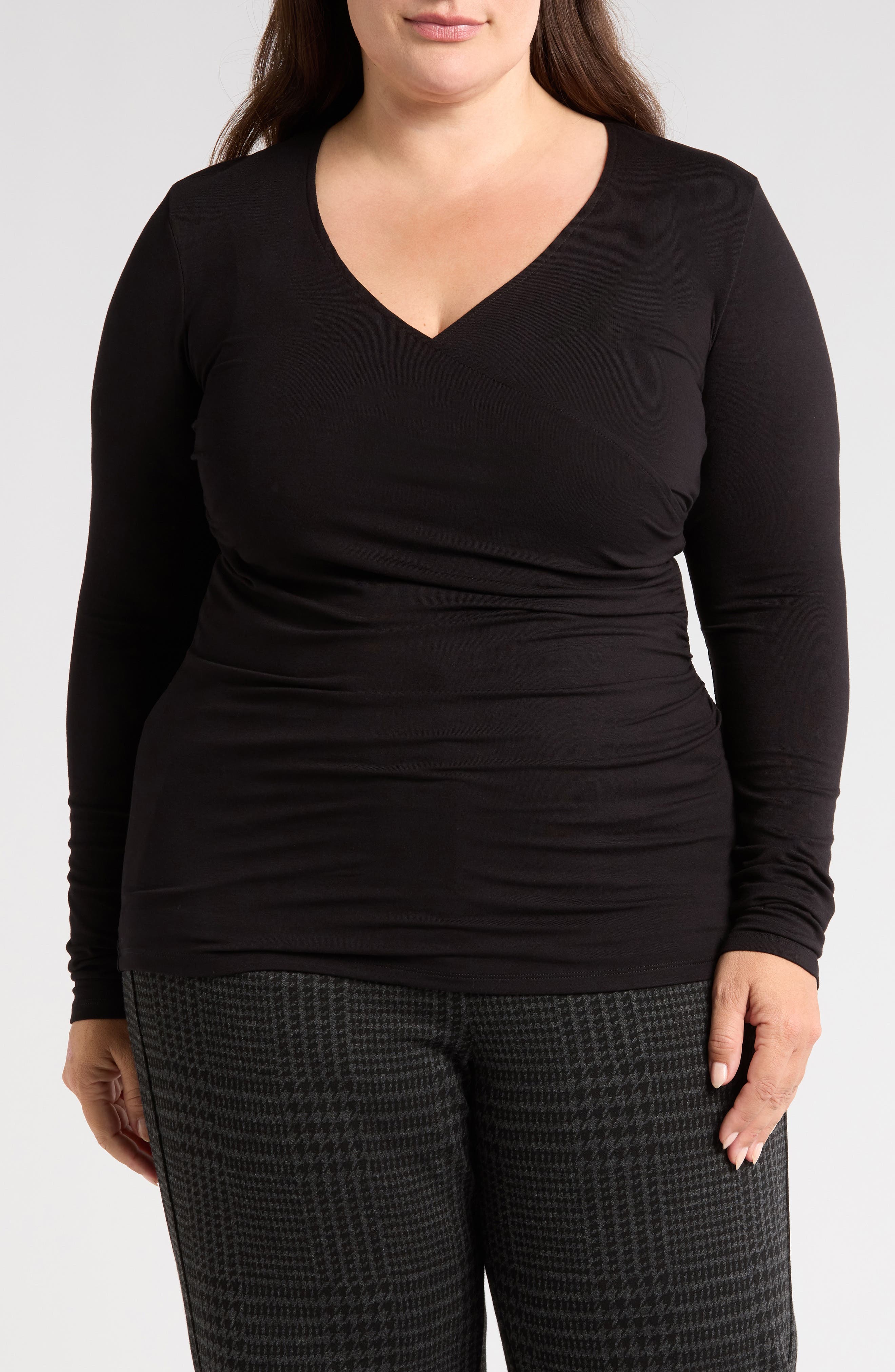 Universal Standard Liquid Cross Front Top in Black 