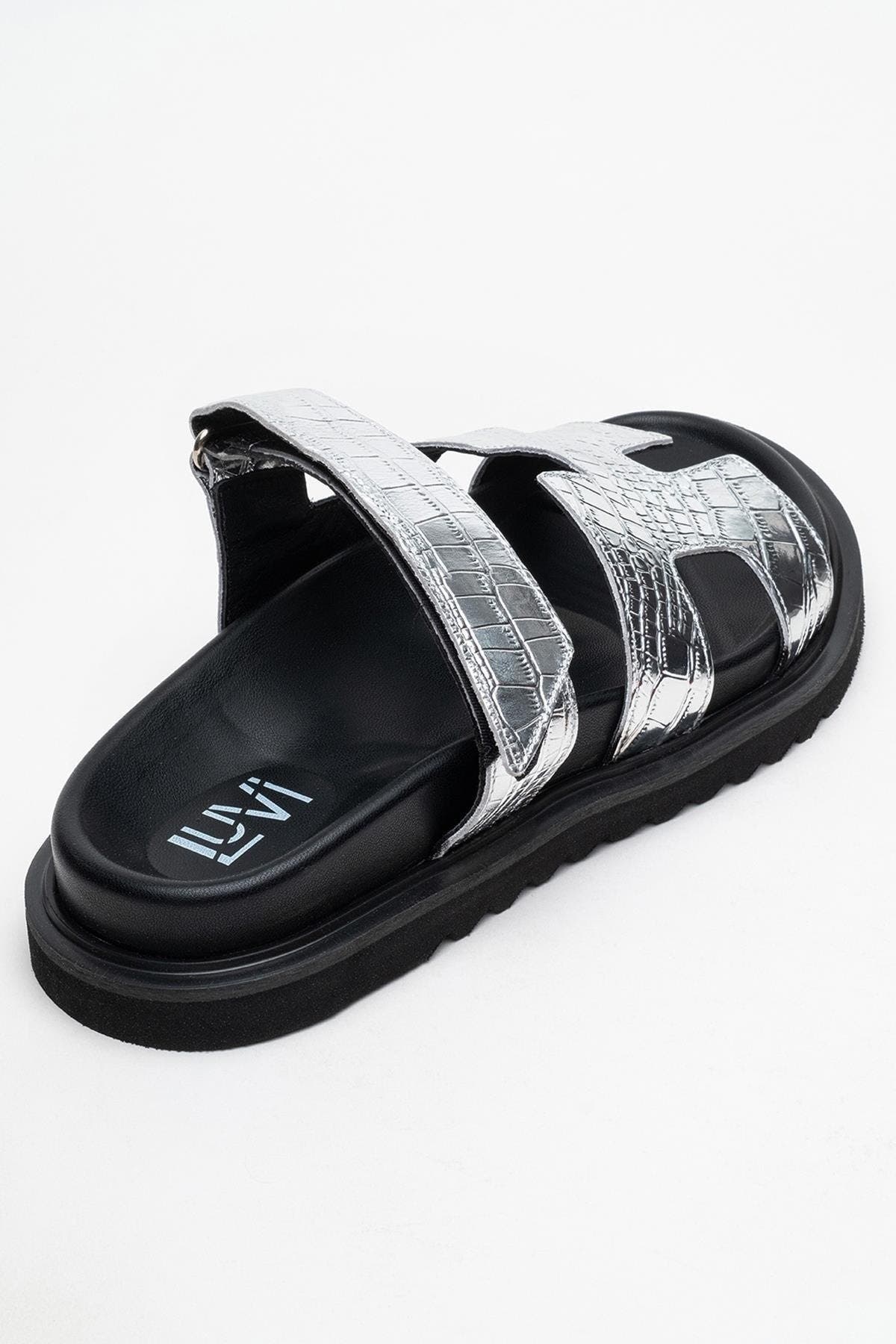Loana Leather Slide Sandal, Alternate, color, Silver Leather