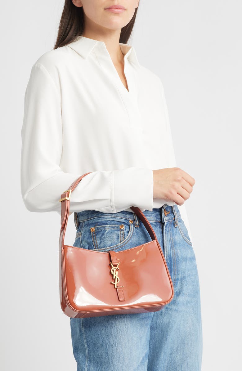 Saint Laurent Small Le 5 à 7 Patent Leather Hobo Bag, Alternate, color, Mild Rose
