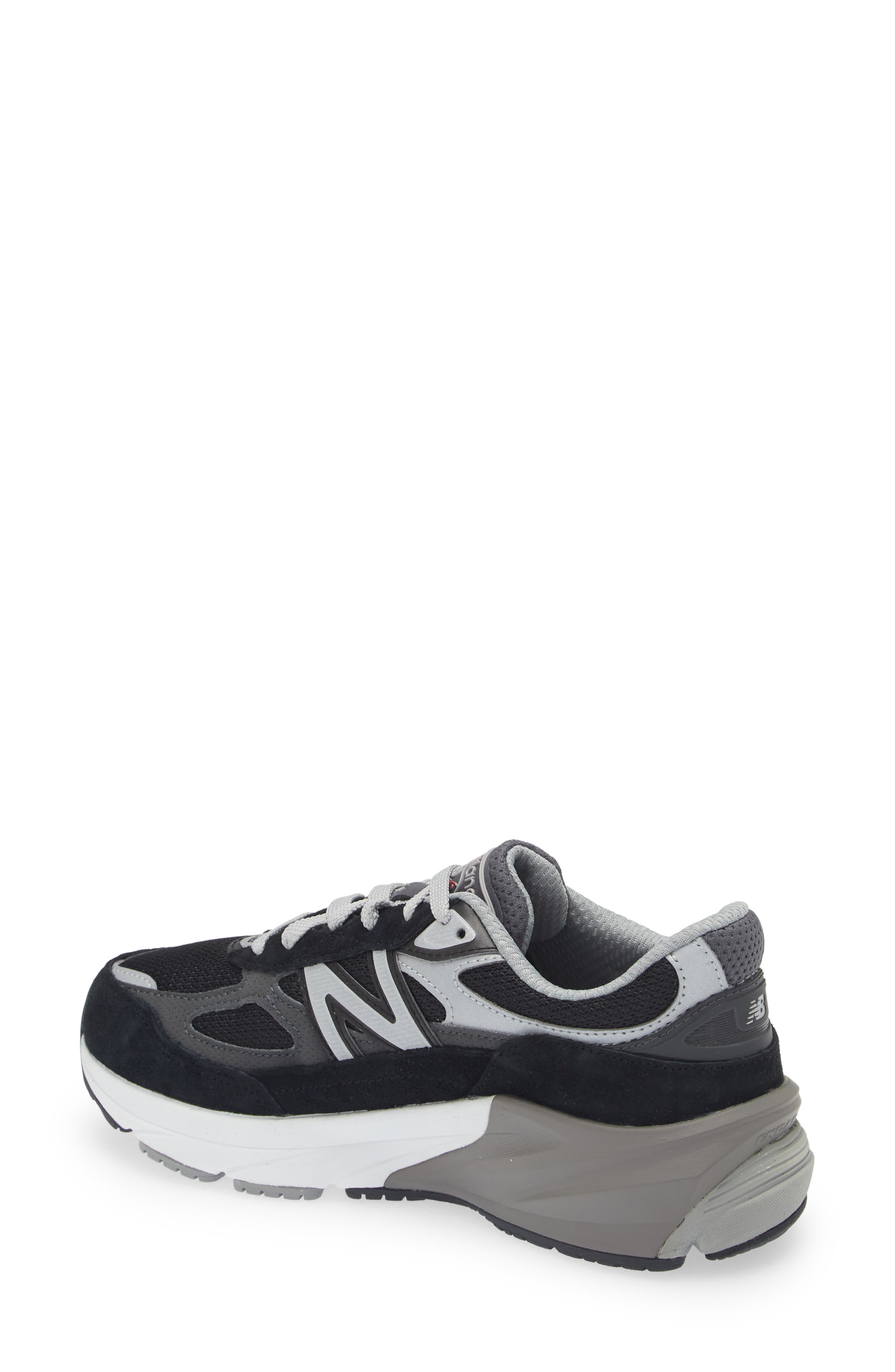 New Balance FuelCell 990v6 Running Shoe, Alternate, color, Black