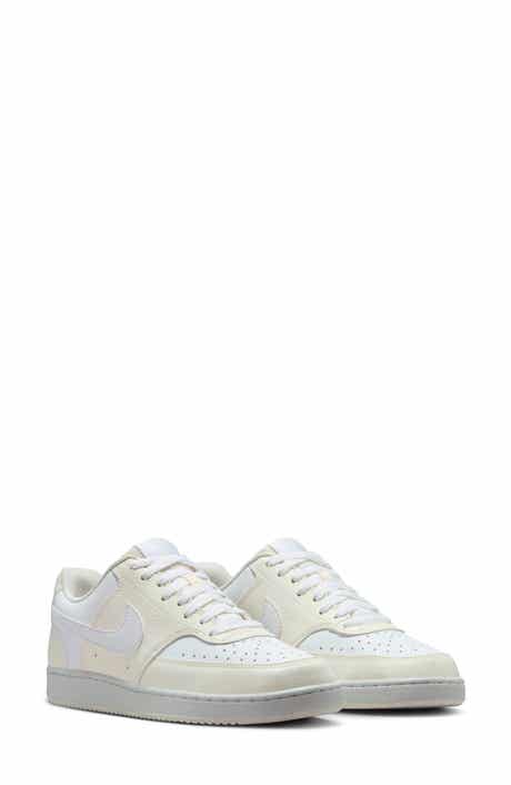 Nike Court Vision Low Sneaker