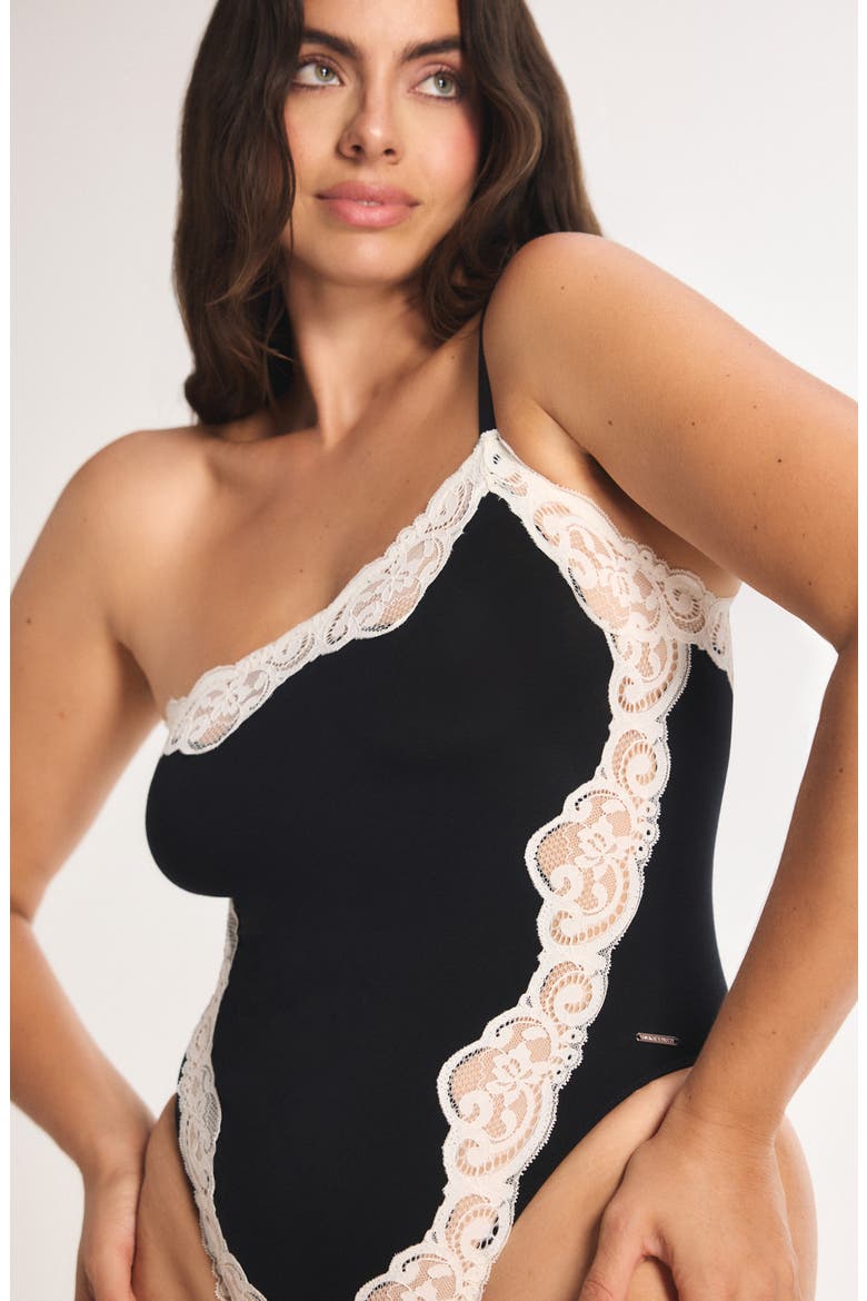 Swirly Girly One-Shoulder Teddy, Alternate, color, BLACK CAVIAR/ WHITE TEA