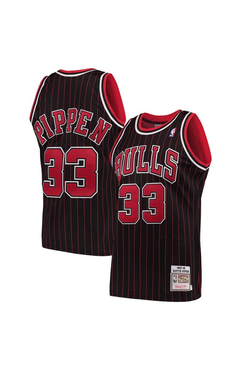 Mitchell & Ness Men's Mitchell & Ness Scottie Pippen Black Chicago Bulls 1995/96 Hardwood Classics Authentic Jersey, Main, color,