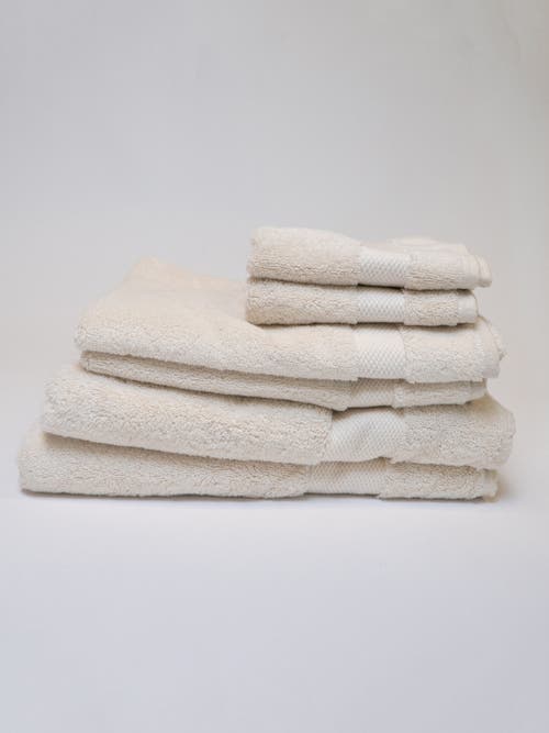 Terra Thread Organic Cotton Towel Set Of 6 In White