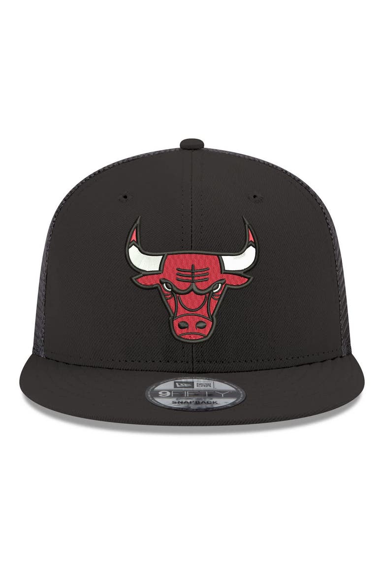 Men's New Era Black Chicago Bulls Core Logo Meshback 9FIFTY Snapback Hat, Alternate, color, Black
