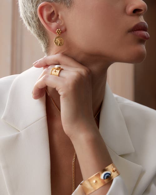 Ottoman Hands Della Pearl Band Ring In Gold