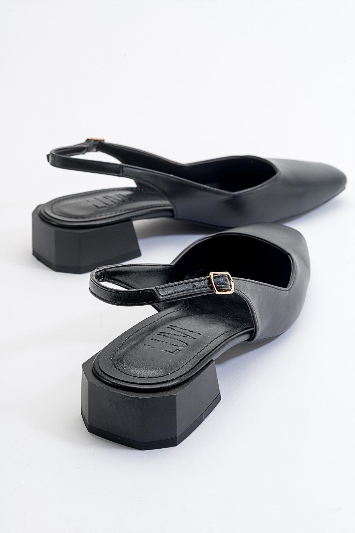 Prologue Shoes State Round Toe Slingback Pump, Alternate, color, Black