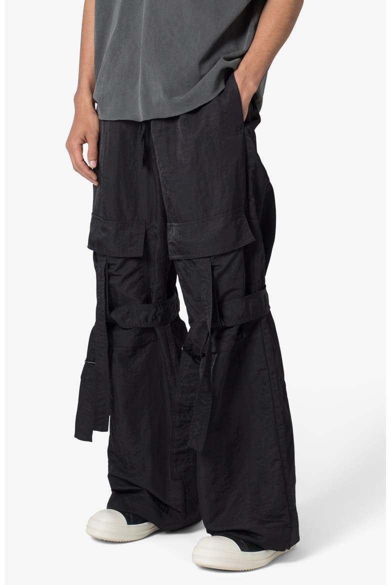 Ultra Baggy Strap Cargo Pants, Alternate, color, BLACK