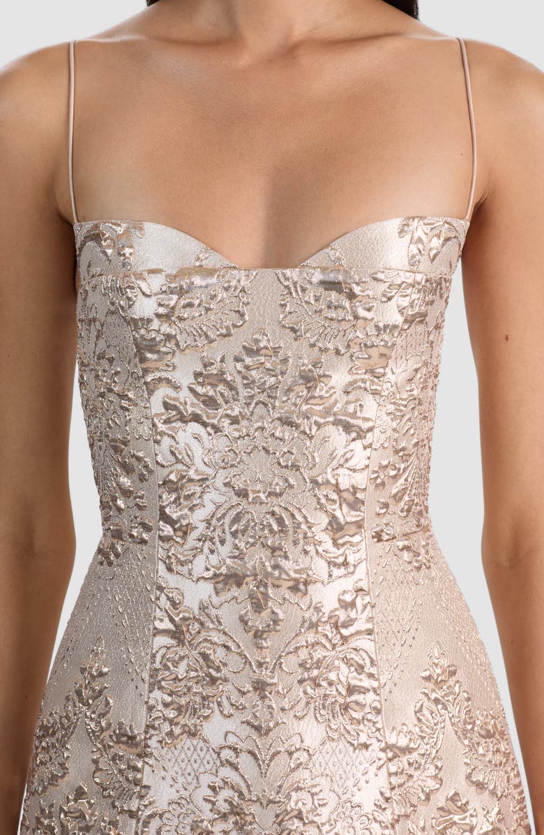 Alice + Olivia Hallie Metallic Damask Jacquard Cocktail Dress, Alternate, color, Gold