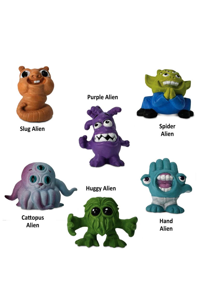 Friendly Aliens Toy, Alternate, color, No Color