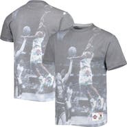 Mitchell & Ness Men's Mitchell & Ness Golden State Warriors Above the Rim Graphic T-Shirt
