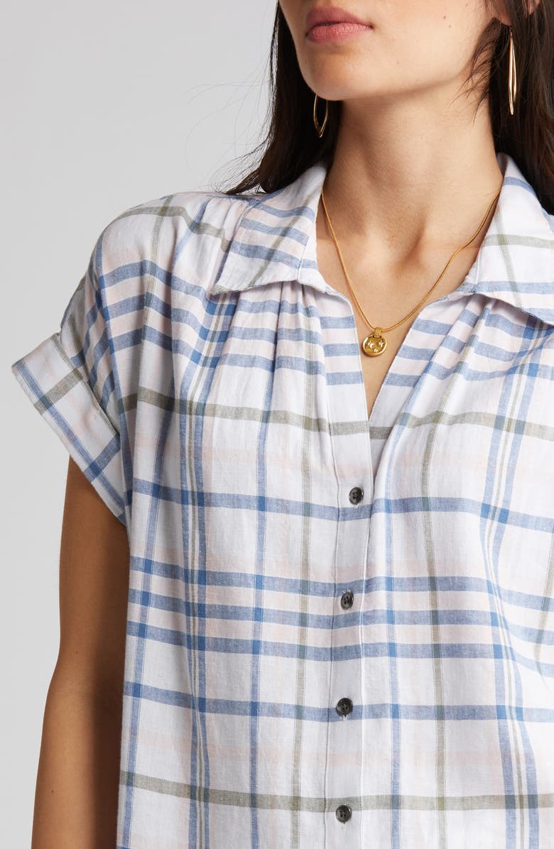 Caslon<sup>®</sup> Short Sleeve Linen Blend Camp Shirt, Alternate, color,