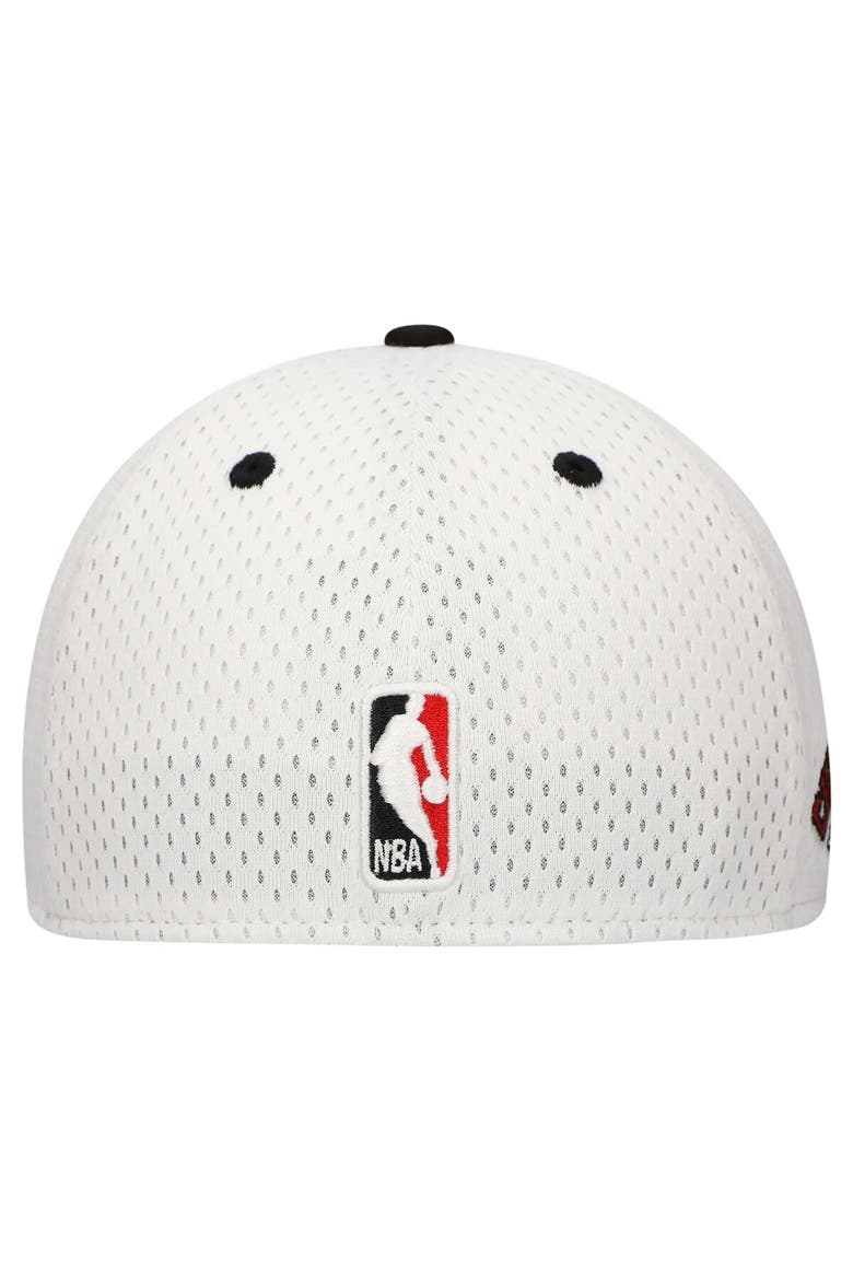 Men's New Era White/Black Chicago Bulls Throwback 2Tone 59FIFTY Fitted Hat, Alternate, color, White