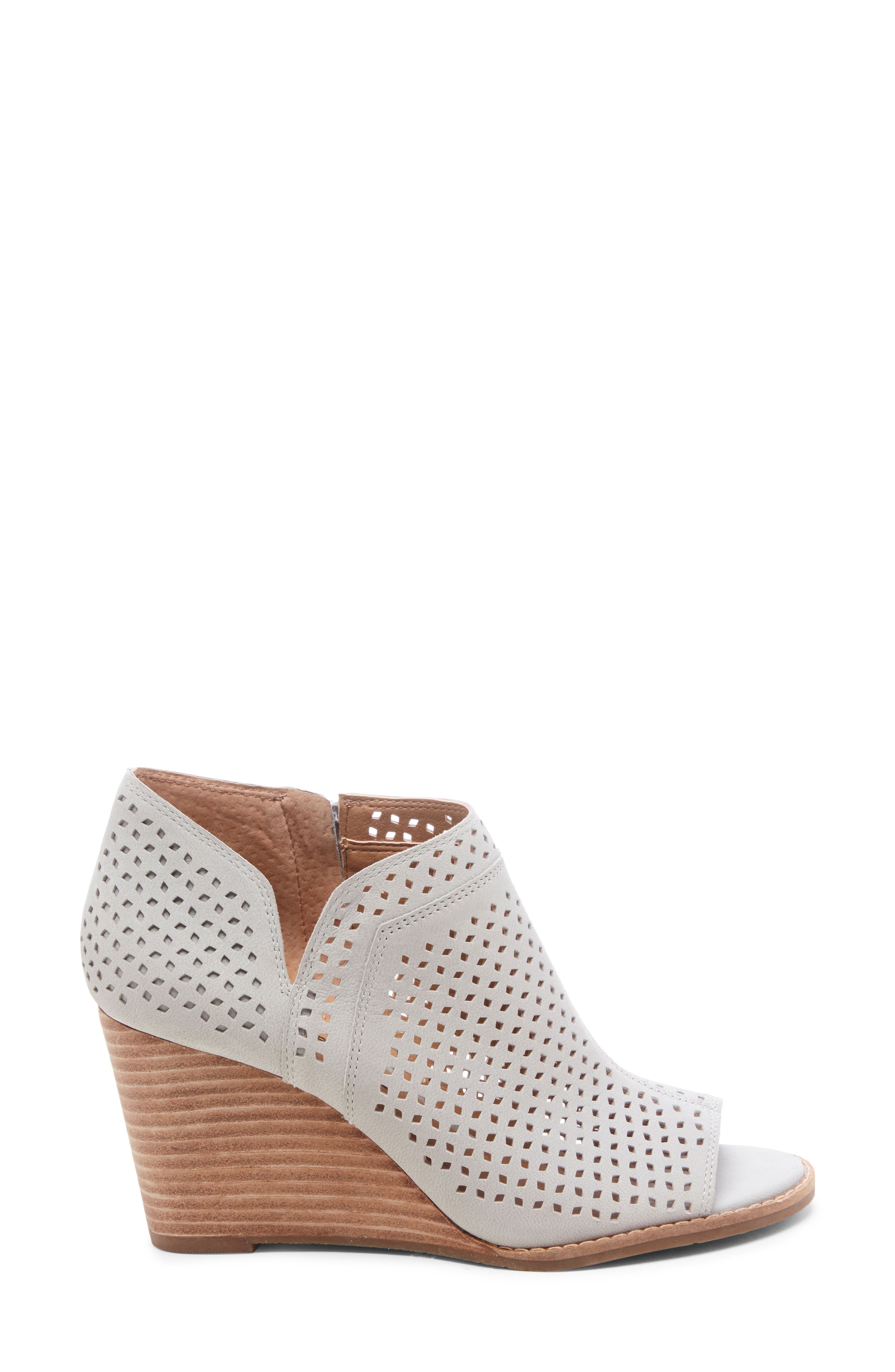 Jazley Wedge Bootie, Alternate, color, CHINCHILLA LEATHER
