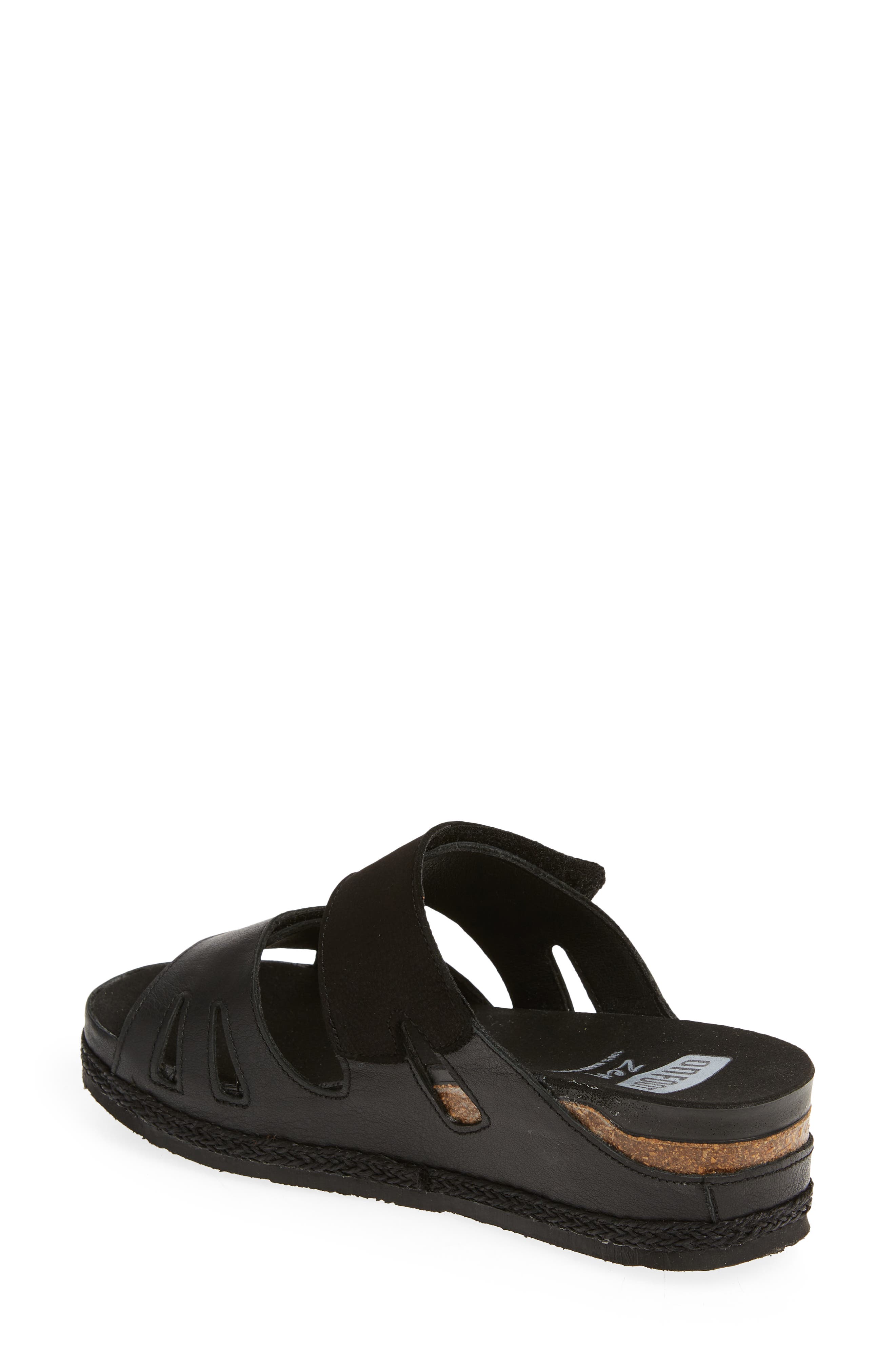 On Foot Cynara Slide Sandal, Alternate, color, Negre Black
