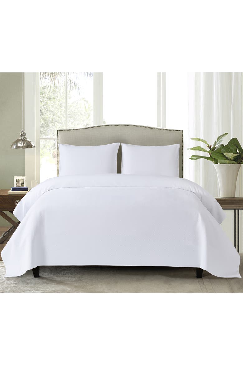 Diamond Matelassé Bedding Quilt Collection, Alternate, color, Silver