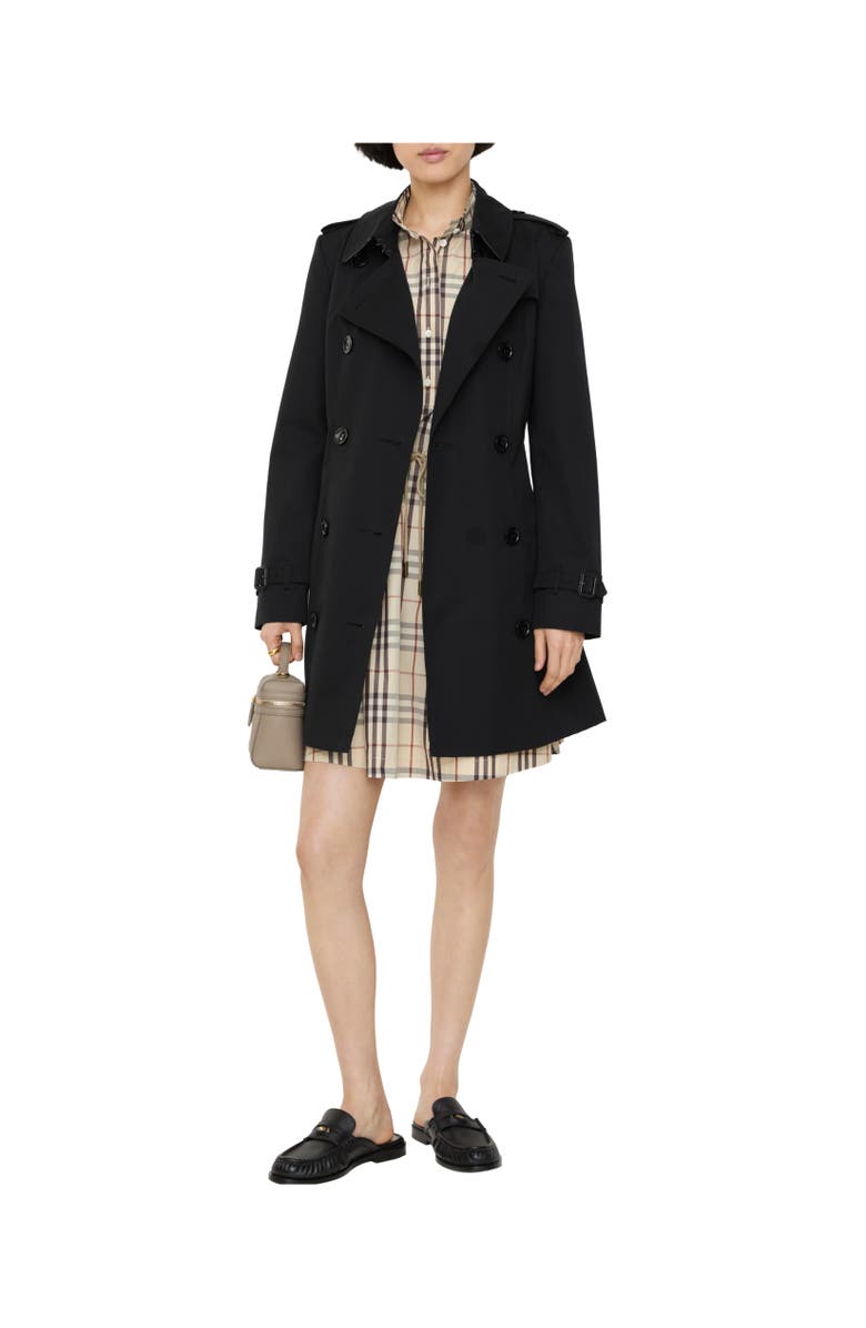 Burberry Short Chelsea Heritage Trench Coat, Alternate, color, Black