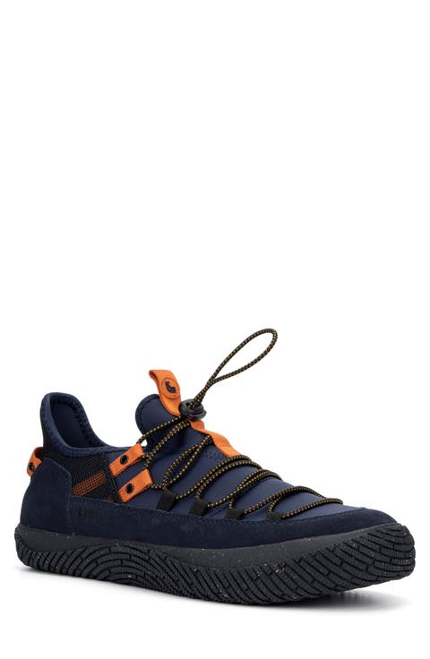 Momentum Sneaker (Men)